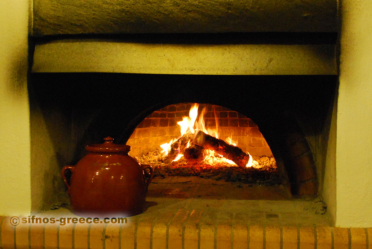 Pentola di terracotta tradizionale di Sifnos